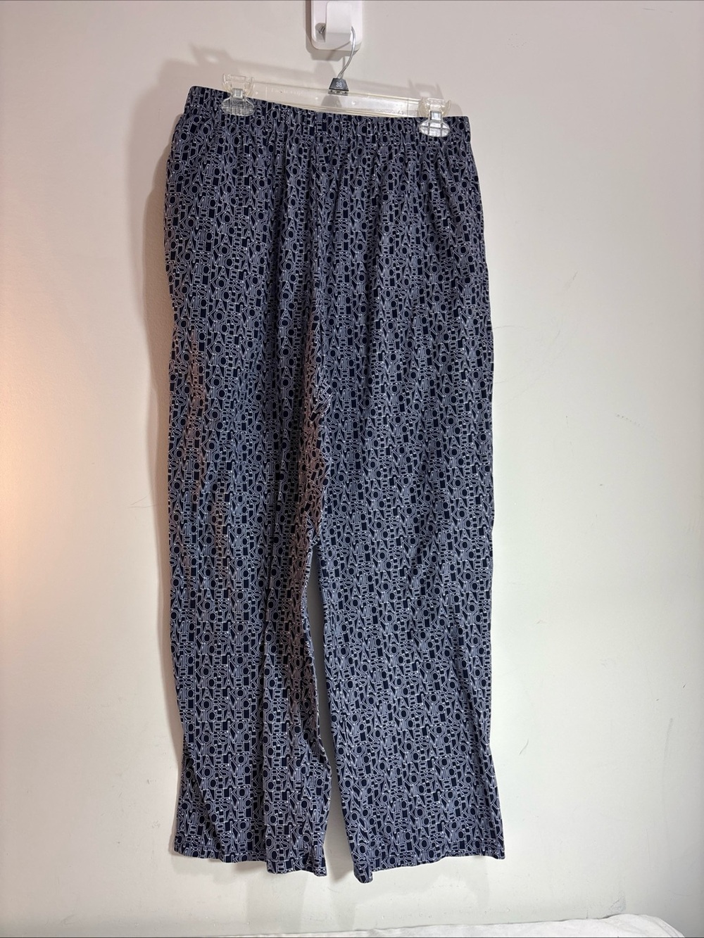 Michael Kors Men Navy Patterned Pull-On Pants. 1270